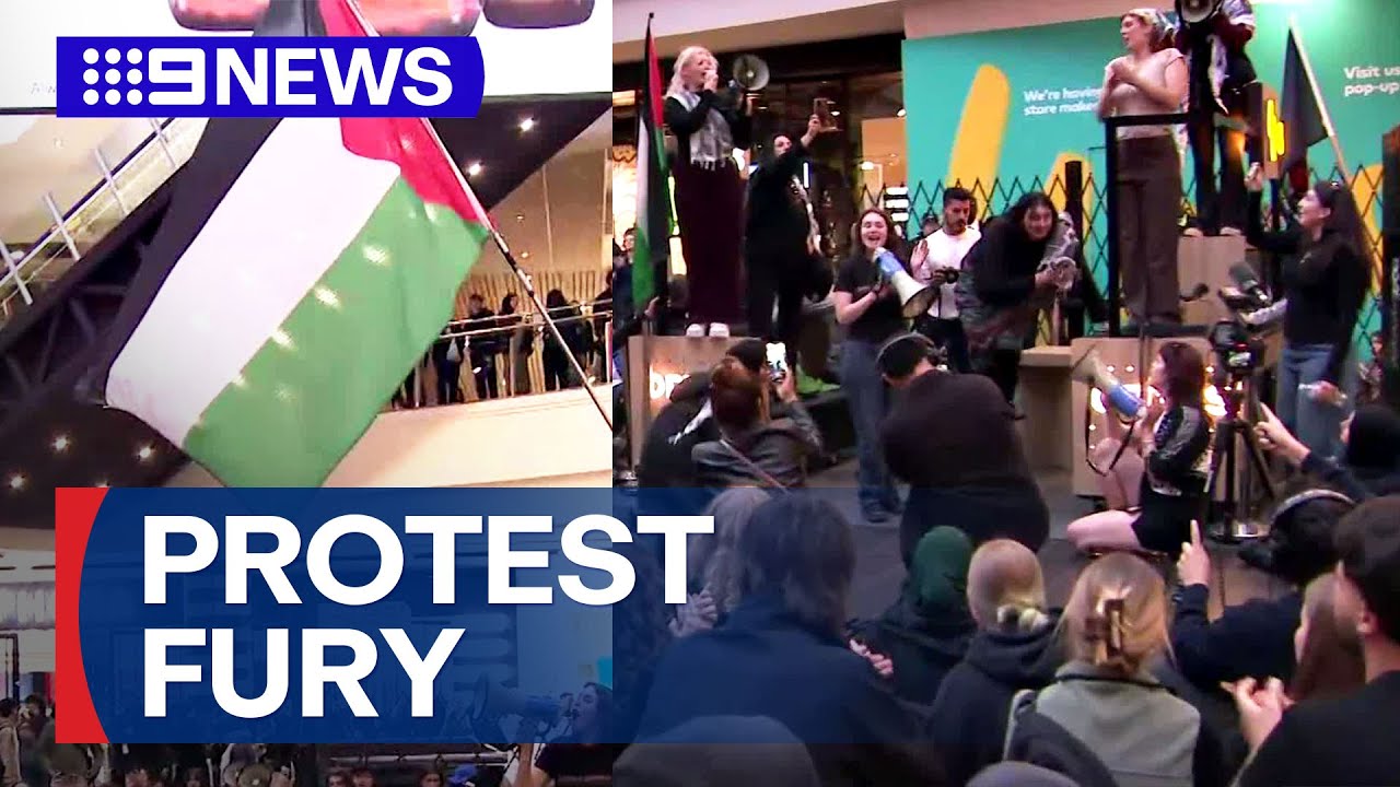 Hundreds of pro-Palestine protesters storm Melbourne | 9 News Australia