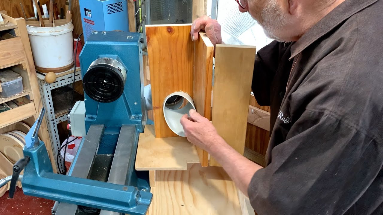 Richard Raffan setting up his new lathe