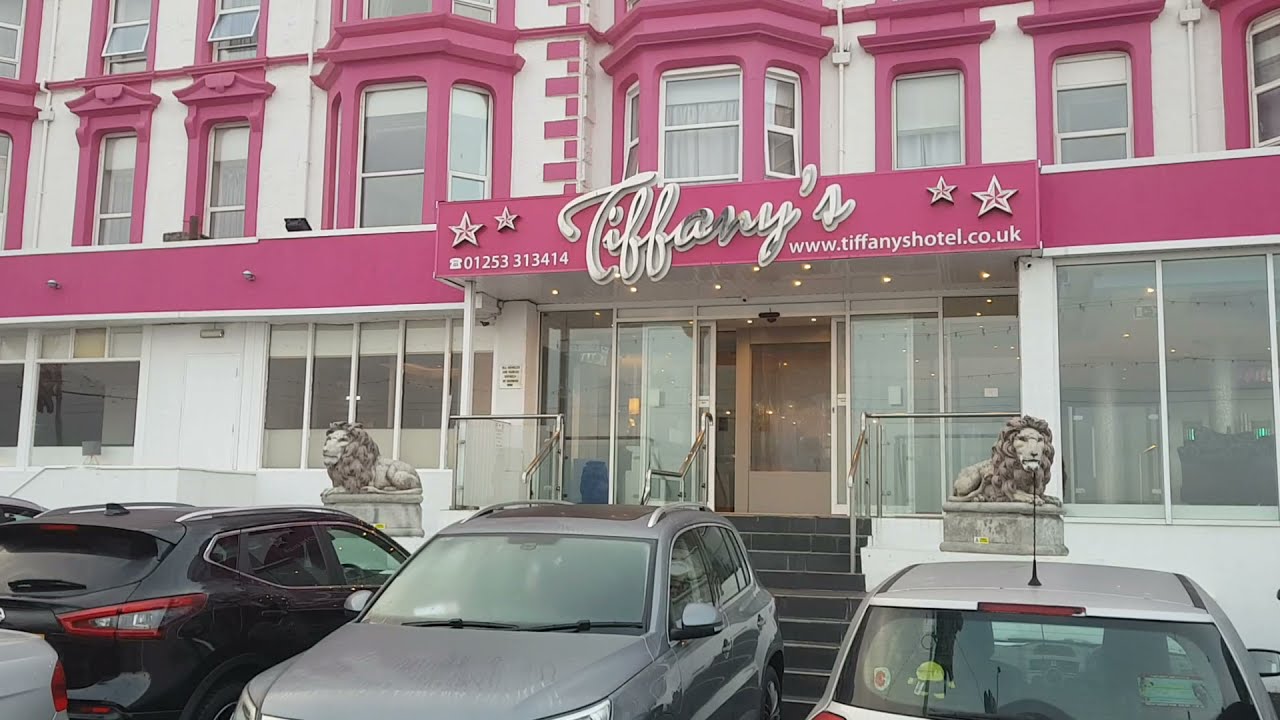 Blackpool North Prom Hotels To Stay And Walkalong