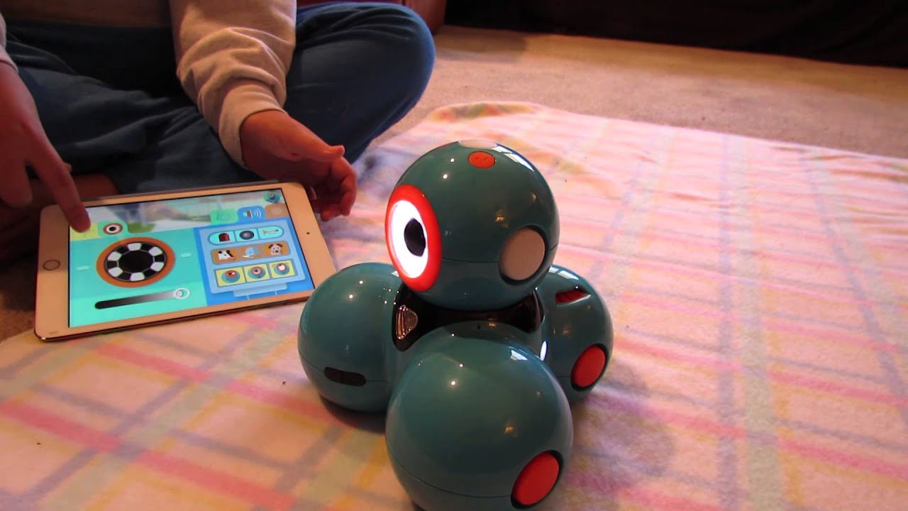 Using Dash and Dot from the Wonder Workshop with the Go App