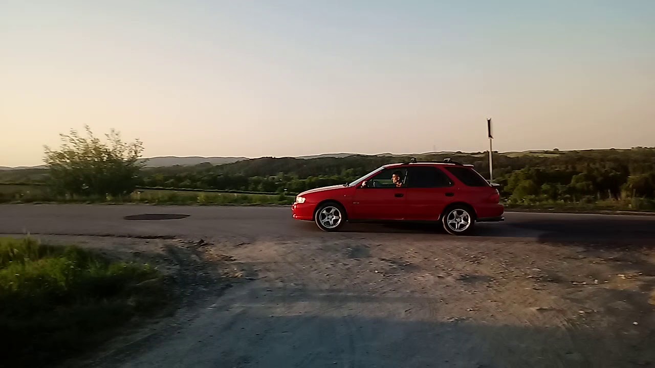 Subaru Impreza 2.0 kolektor różnoodległościowy