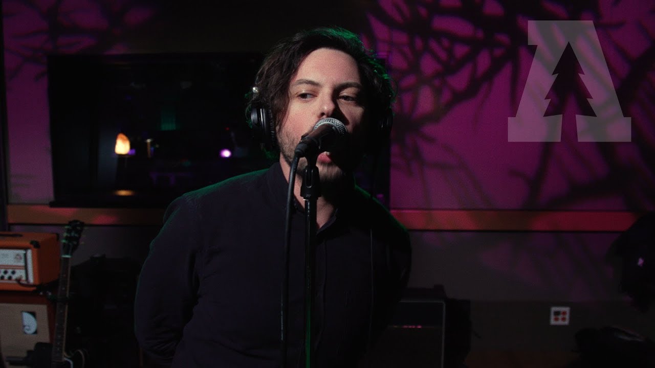 Single Mothers - Half-Lit | Audiotree Live