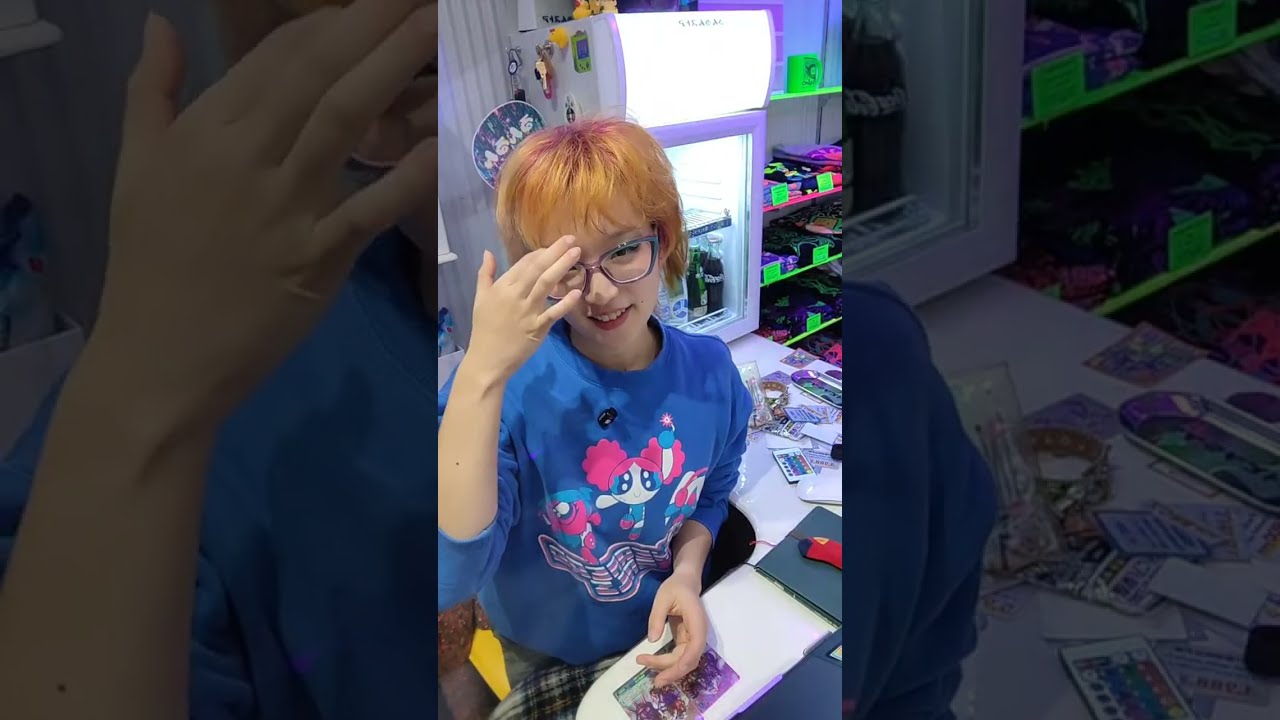 パワーナードギャルズスウェット残りわずか！るんるんストア閉店30分前ライブ