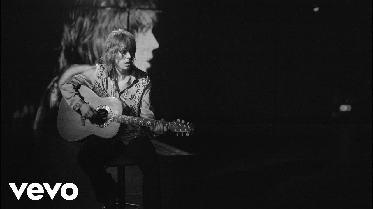 Luke Spiller - She's Just Like California