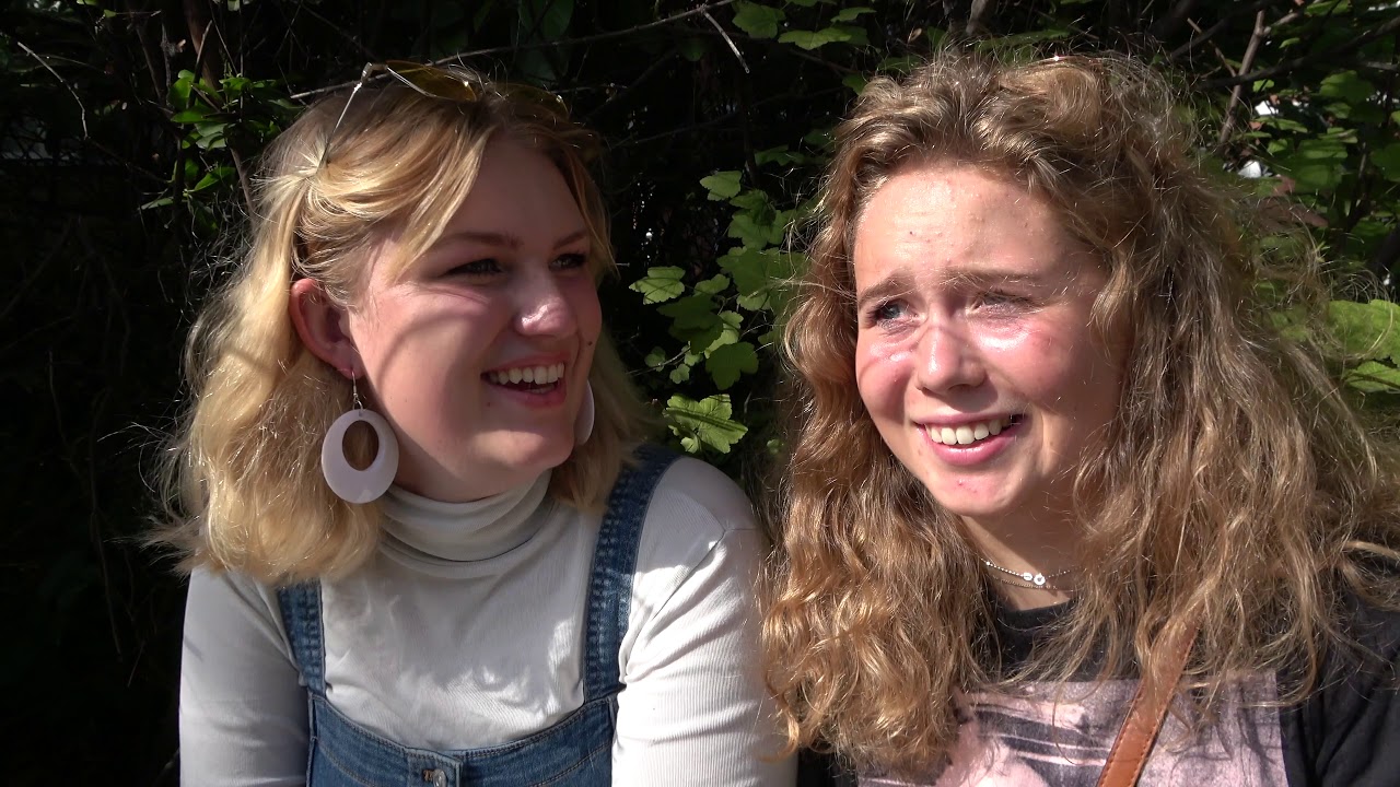 Traffic chaos as fans mark 50th anniversary of Beatles' Abbey Road in London