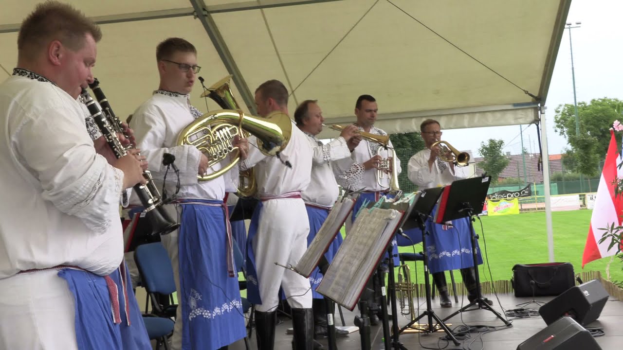 RATÍŠKOVICE-53.MEZINÁRODNÍ FESTIVAL DECHOVEK (DH Ištvánci ze Šardic 1.)