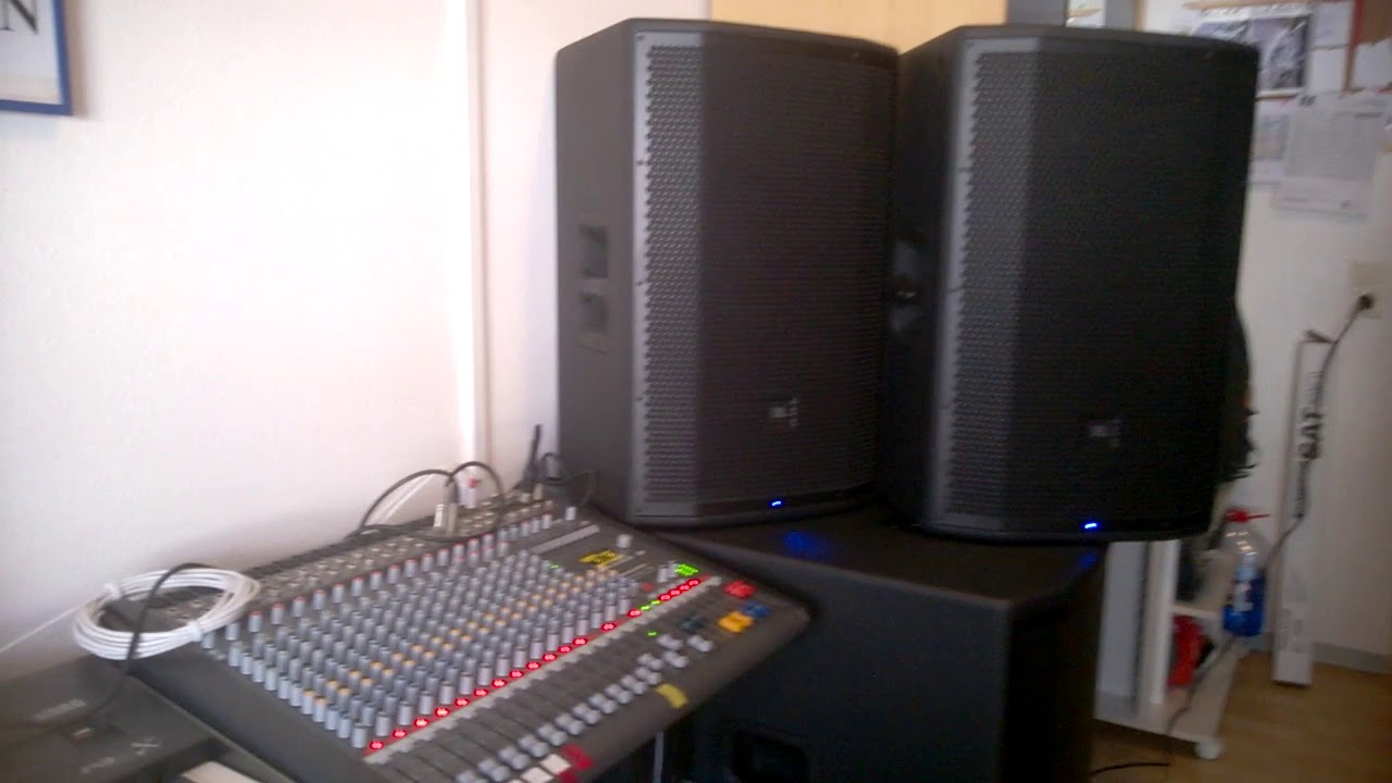 Dynacord PowerMate 1600-3 Powermixer, Korg Pa 3X, JBL PRX815W, JBL PRX818XLFW