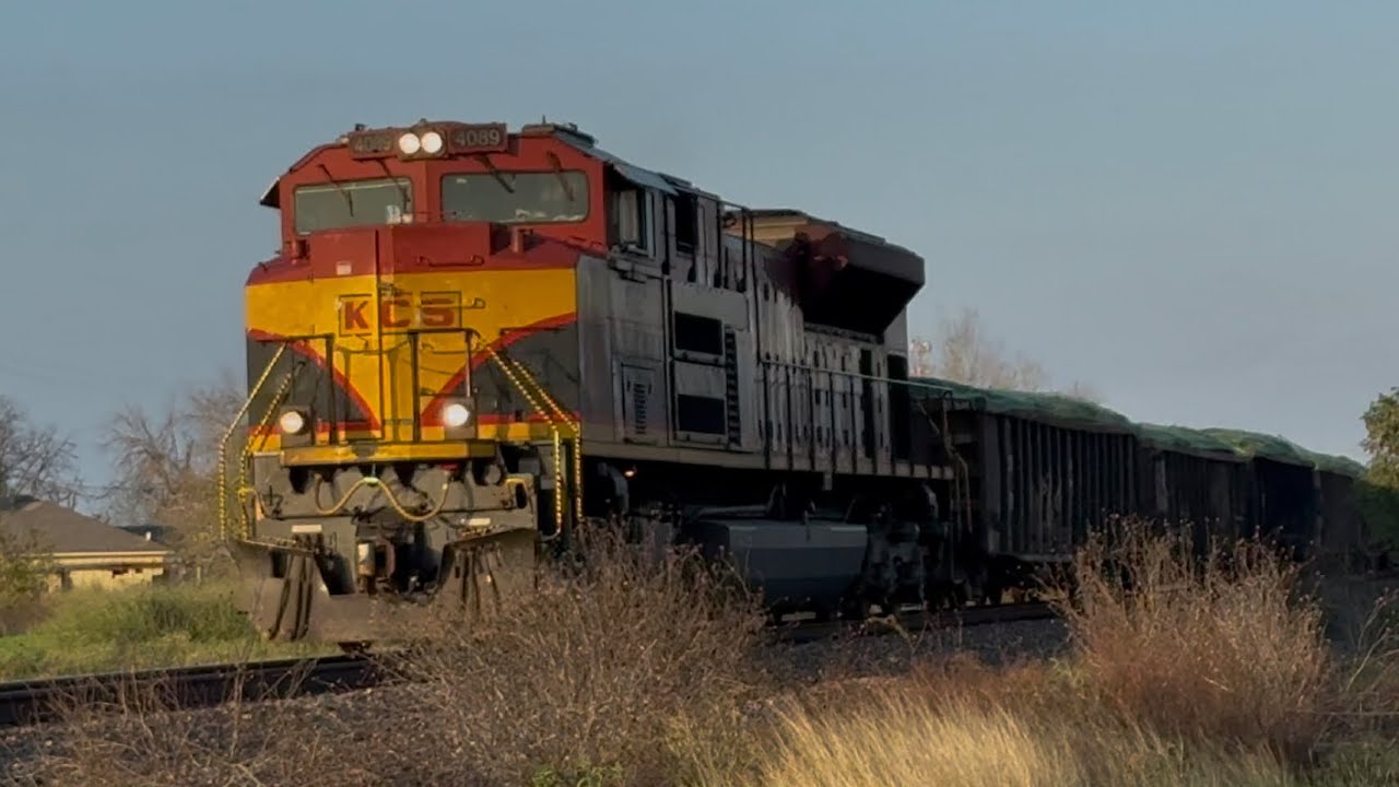 CPKC KCSM 4089 manifest southbound | Sinton, TX | E Fulton Street |