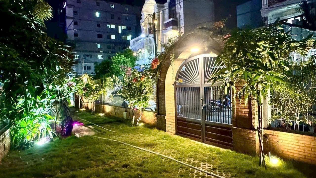 KHỦNG KHIẾP BIỆT THỰ VILA VIEW SÔNG CỰC KỲ THƠ MỘNG ĐẸP NHƯ MỘT BỨC TRANH 4.000MV. BÁN GẤP GIÁ RẺ.!!