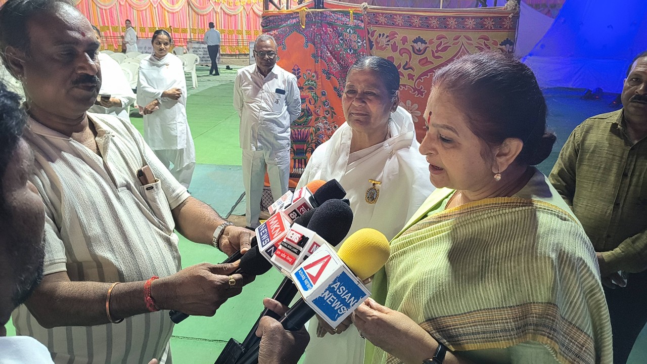 Burhanpur Brahmakumaris --  VIPs Blessing  for the Kedarnath Darshan 11, 12 Feb 26