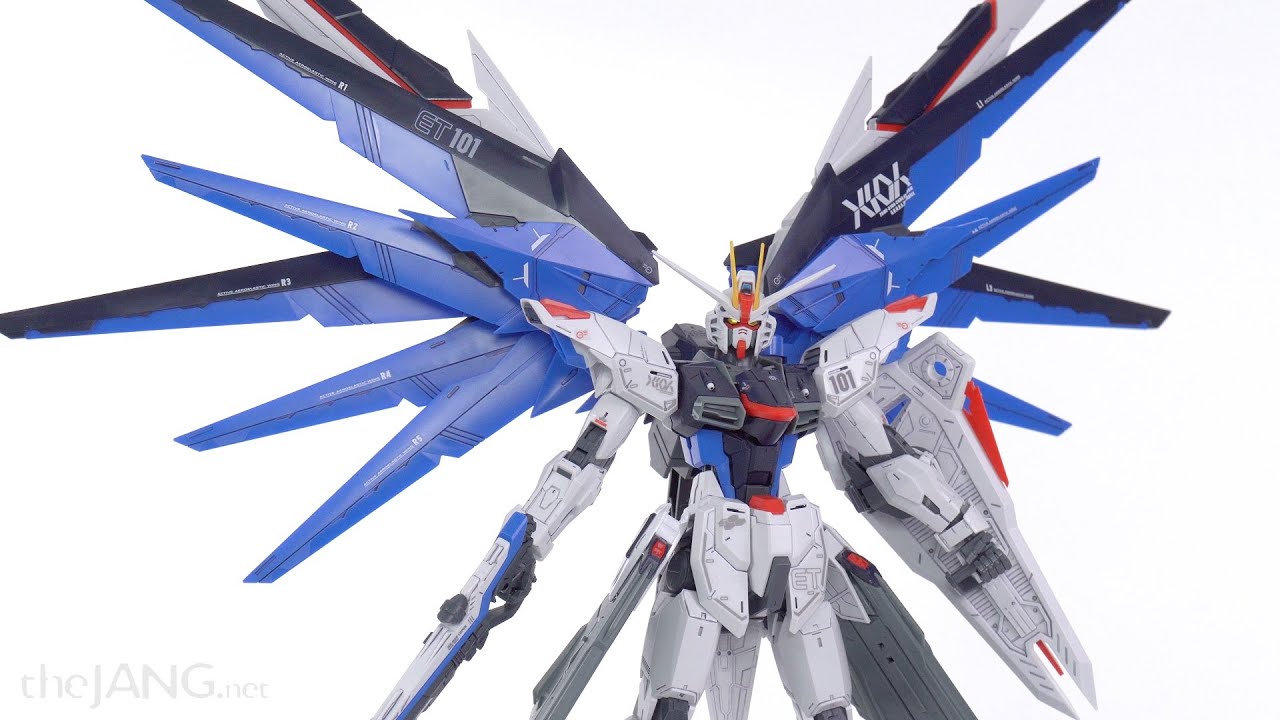 Gundam quick look: MG 1/100 Freedom 2.0
