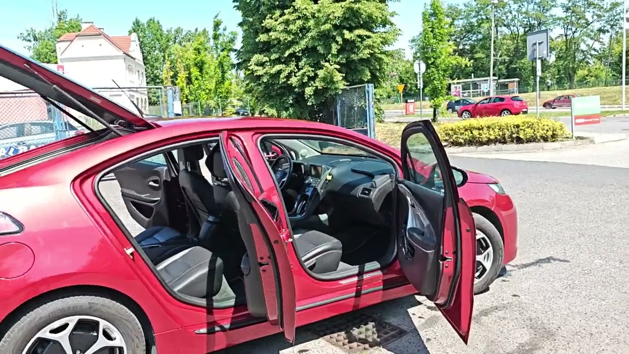 Opel Ampera 2012