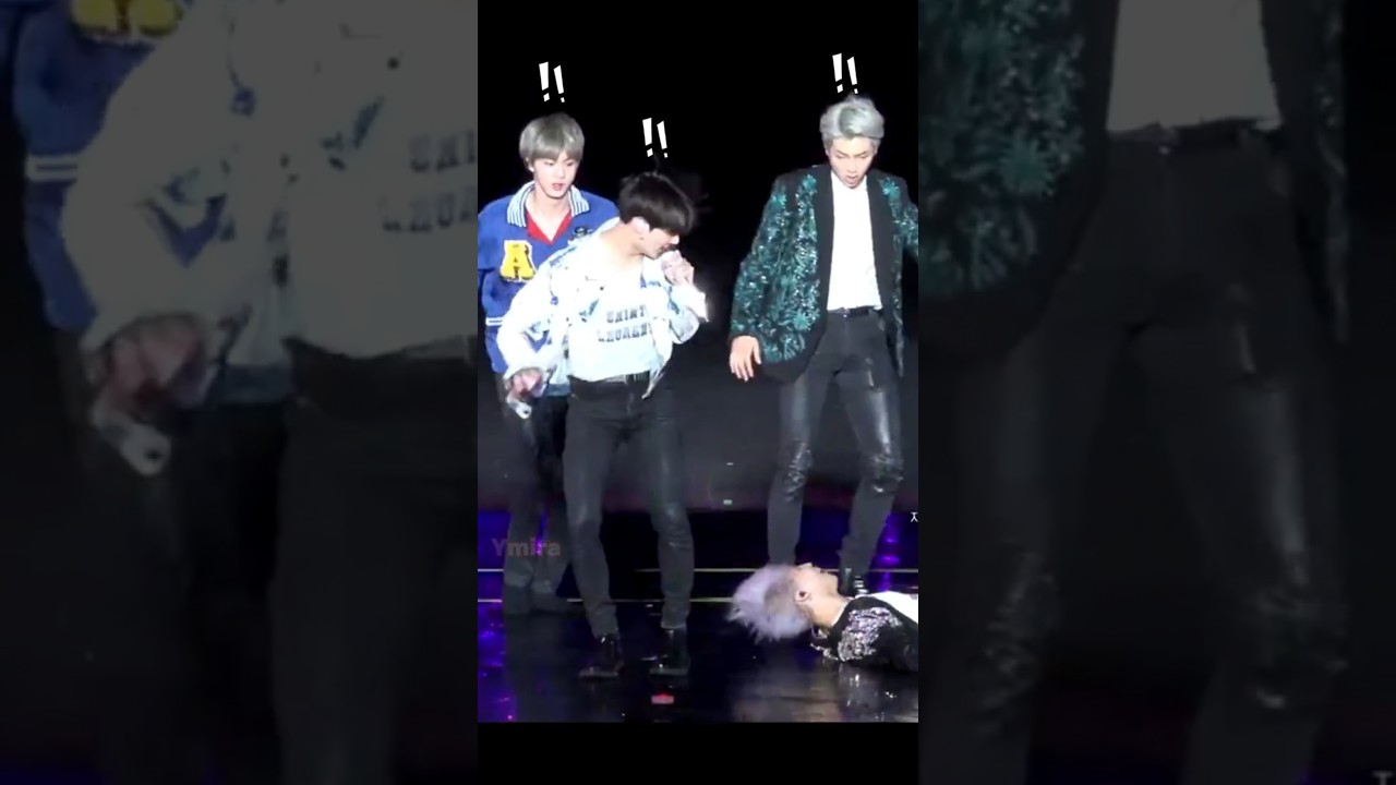 Jimin Slipped on stage while dancing !!😱😱😱#jimin #bts #kpop #btsarmy #shorts #jungkook #taehyung