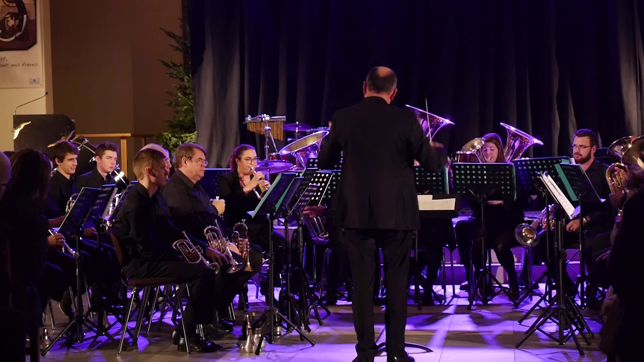 Brass Band Haubourdin, Countryside and Common Peaople de Alan Fernie