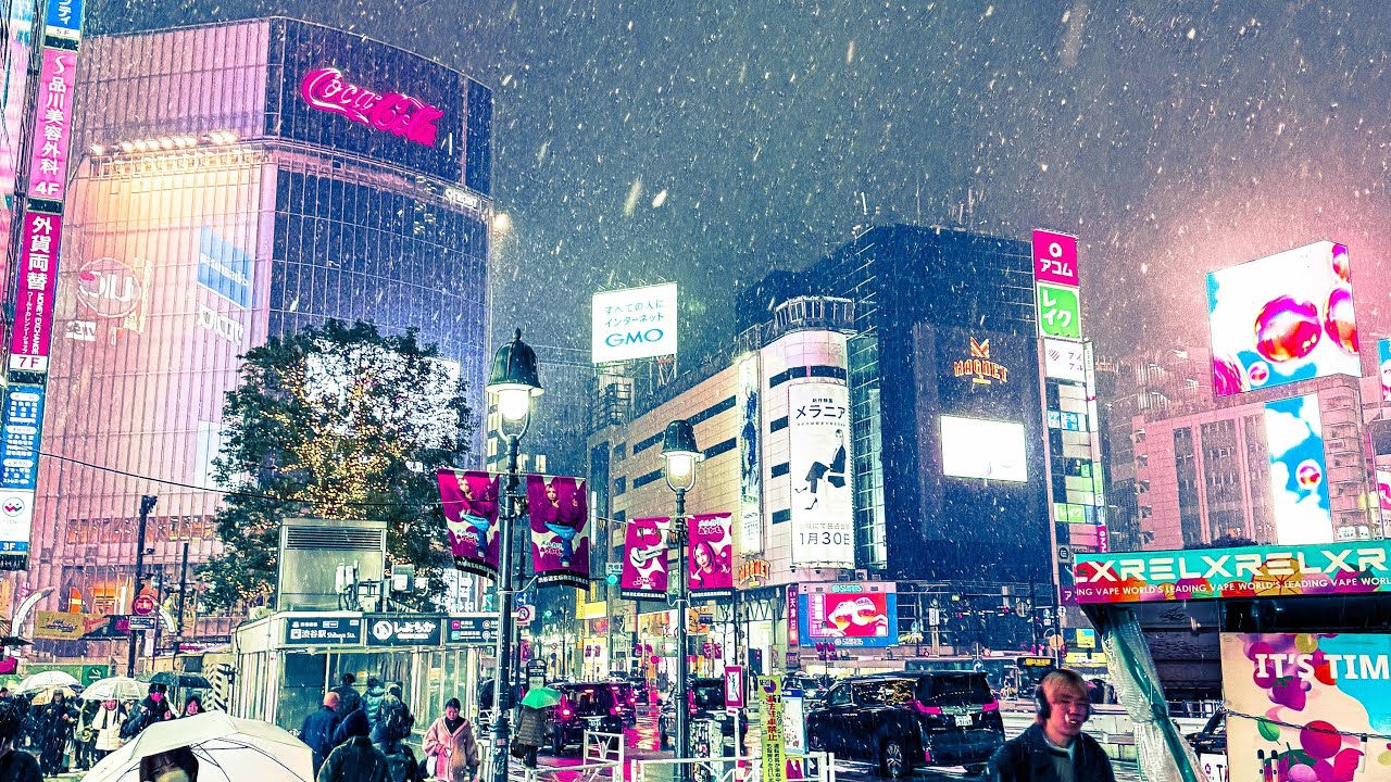 Snowing In Shibuya Right Now❄️