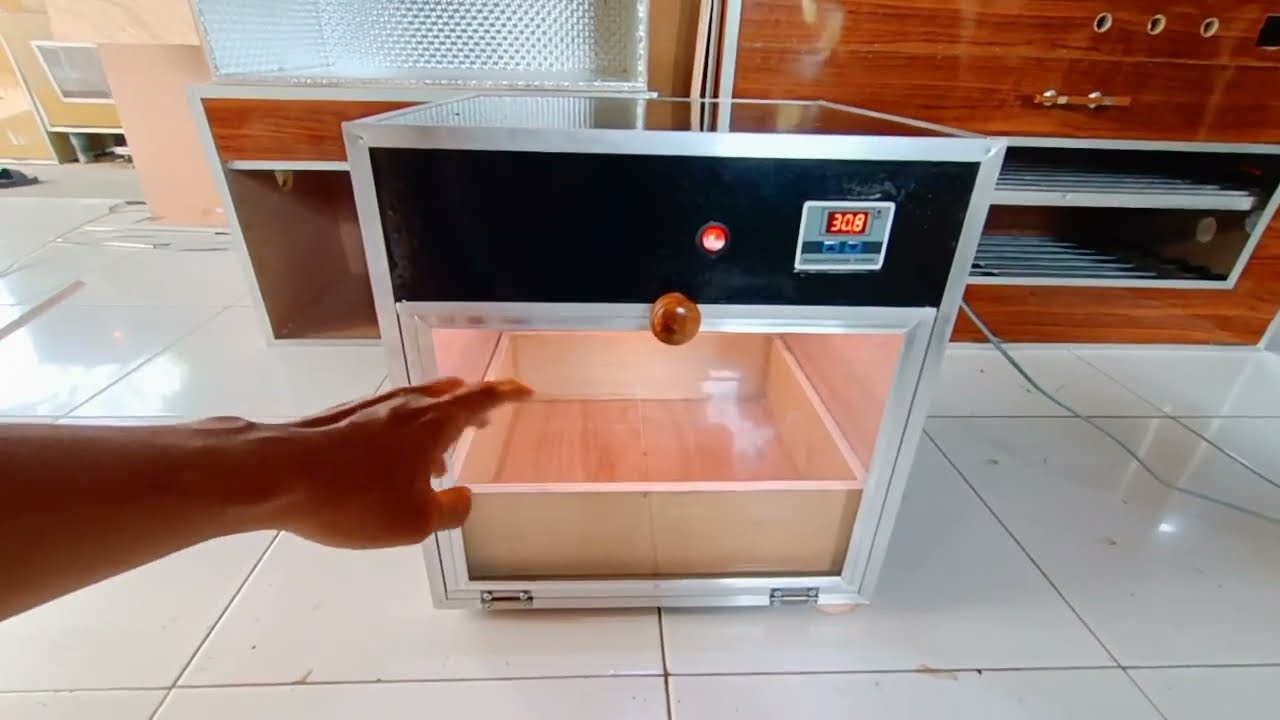 Box penghangat anakan burung dan ayam. mantap. Penetas wajib punya ini.