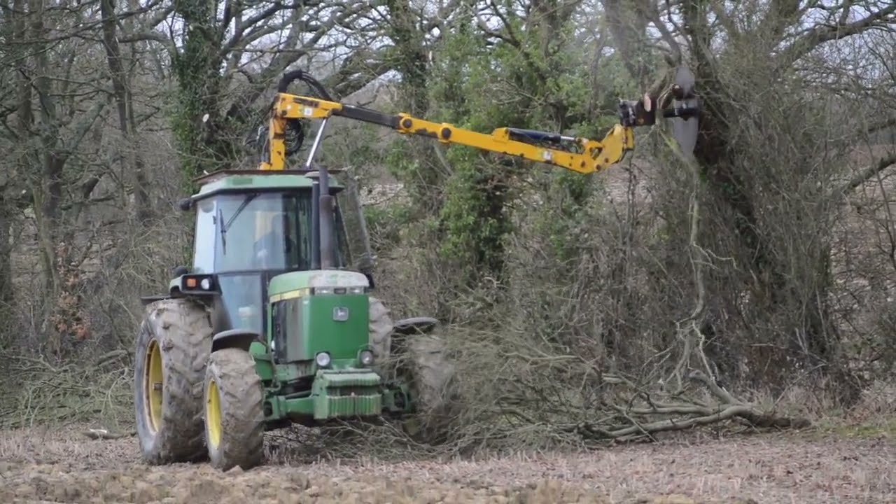 Classic Tree Sawing - John Deere 4055 & Bomford Mounted Saw blade