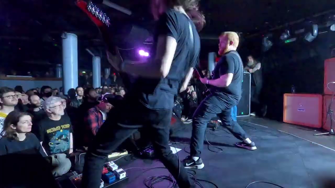 Morag Tong - Stare Through the Deep (Live at Desertfest)