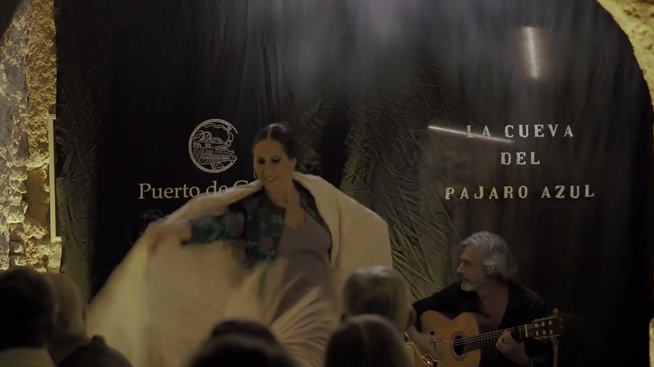 TABLAO FLAMENCO CUEVA DEL PÁJARO AZUL - EL TABLAO MÁS ANTIGUO DE CÁDIZ.