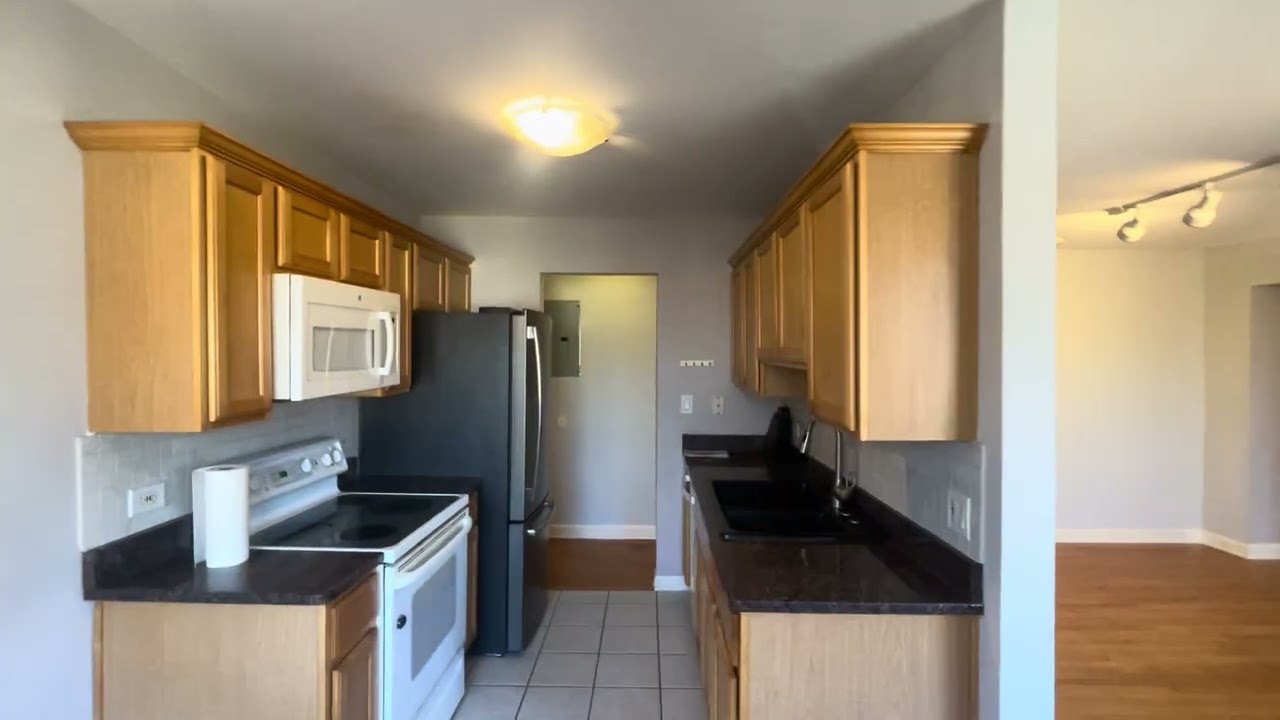 822 Seward St, Unit 3B, Evanston, IL 60202