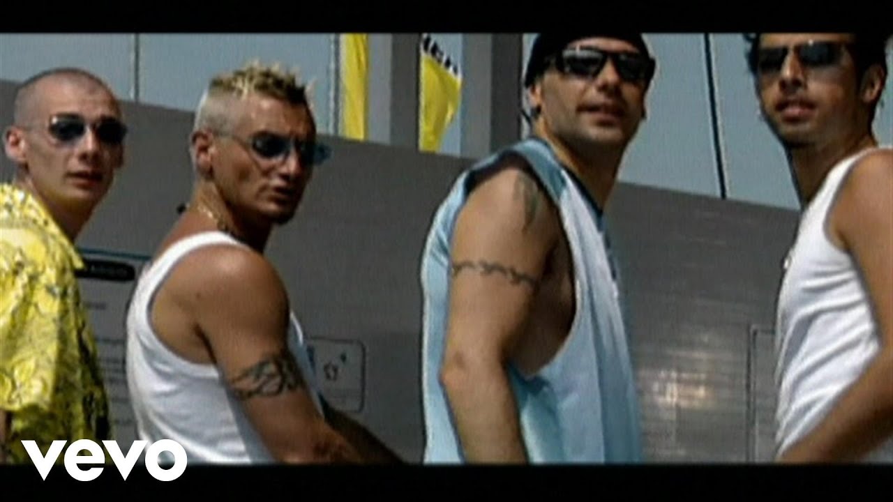 Gemelli Diversi - Come Piace A Me (videoclip)