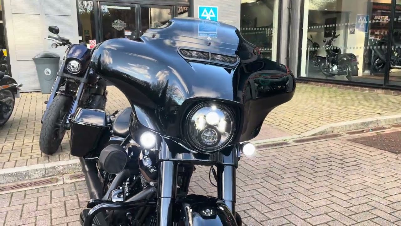Used Street Glide ST 117 at Guildford Harley-Davidson