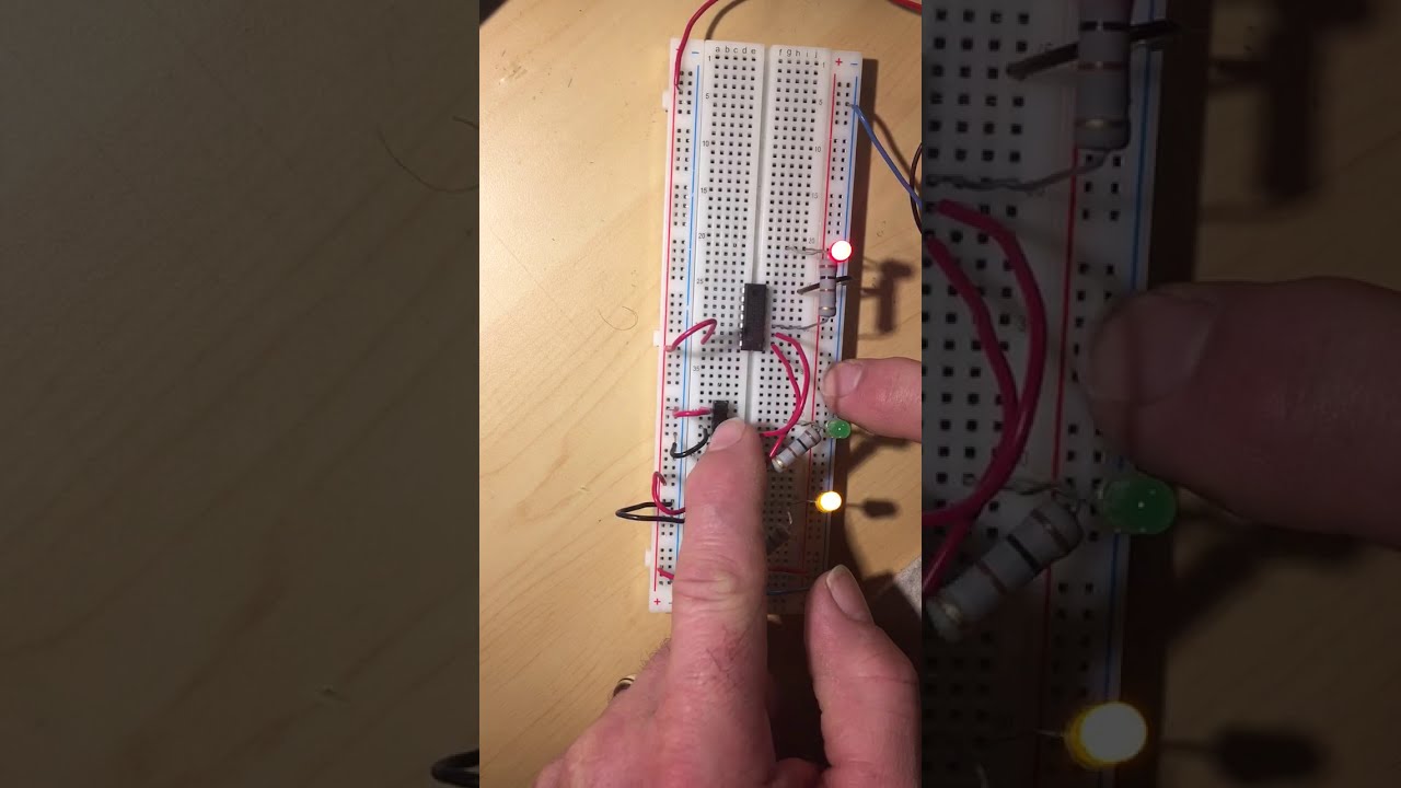 7400 NAND  and 7486 XOR Gate Lab 6