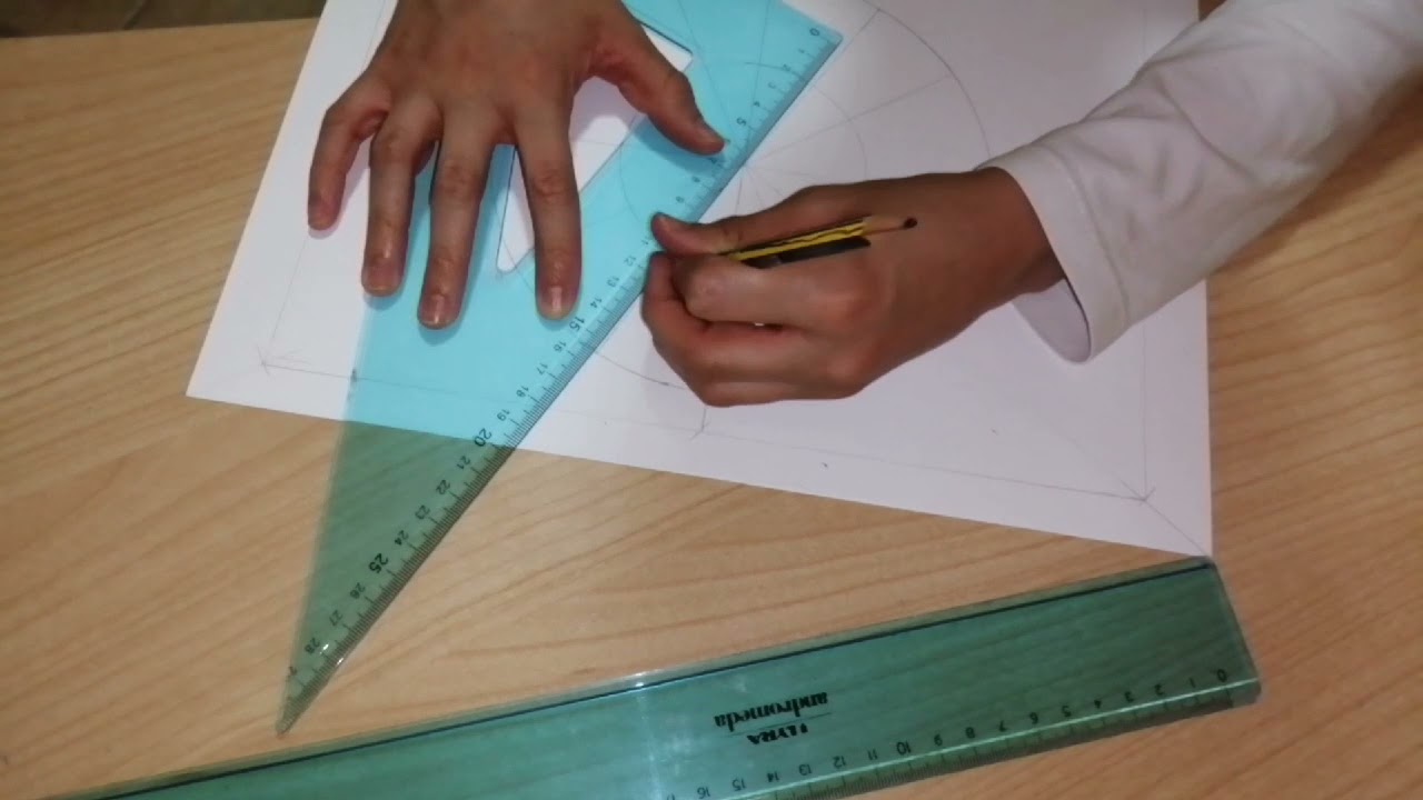 DISEGNO:motivi decorativi a simmetria radiale✨