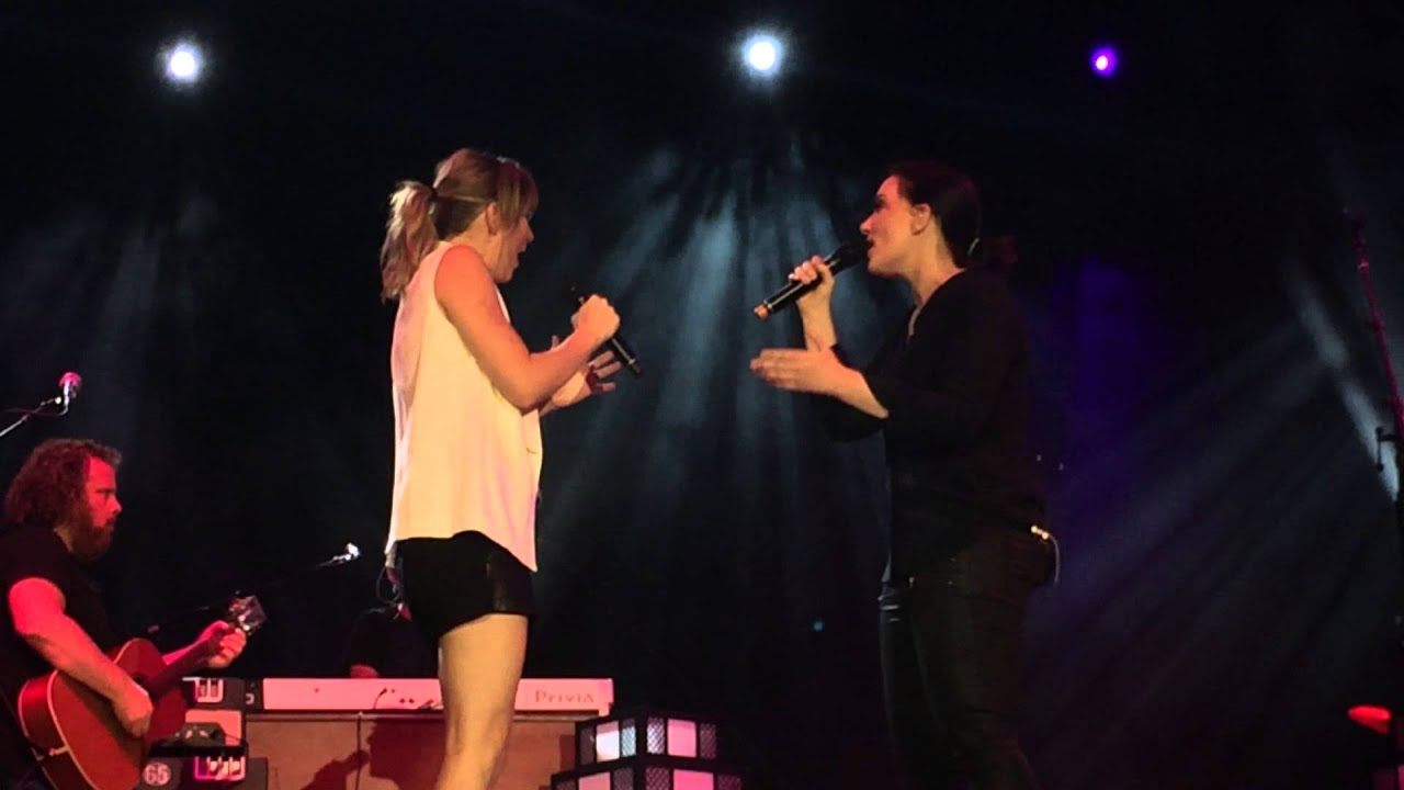 Jennifer Nettles & Brandy Clark || His Hands || LA Fair 2014