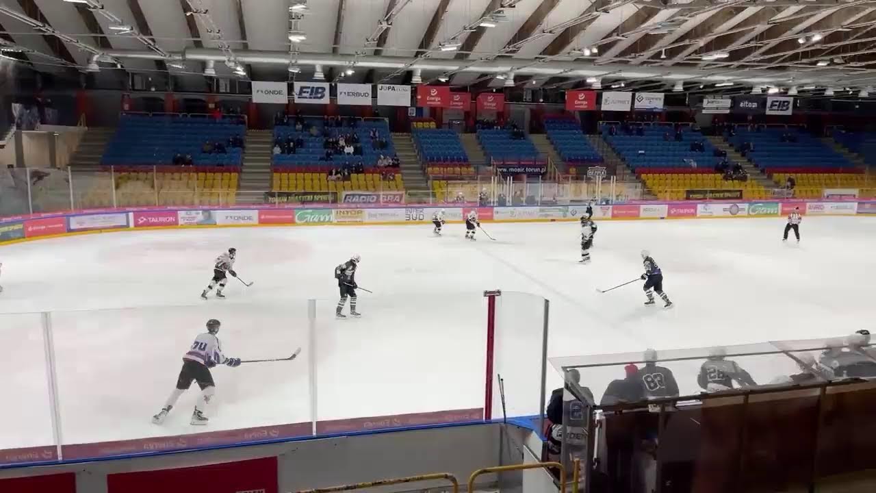 MKS SOKOŁY TORUŃ VS FUDEKO GAS GDAŃSK -  TERCJA II