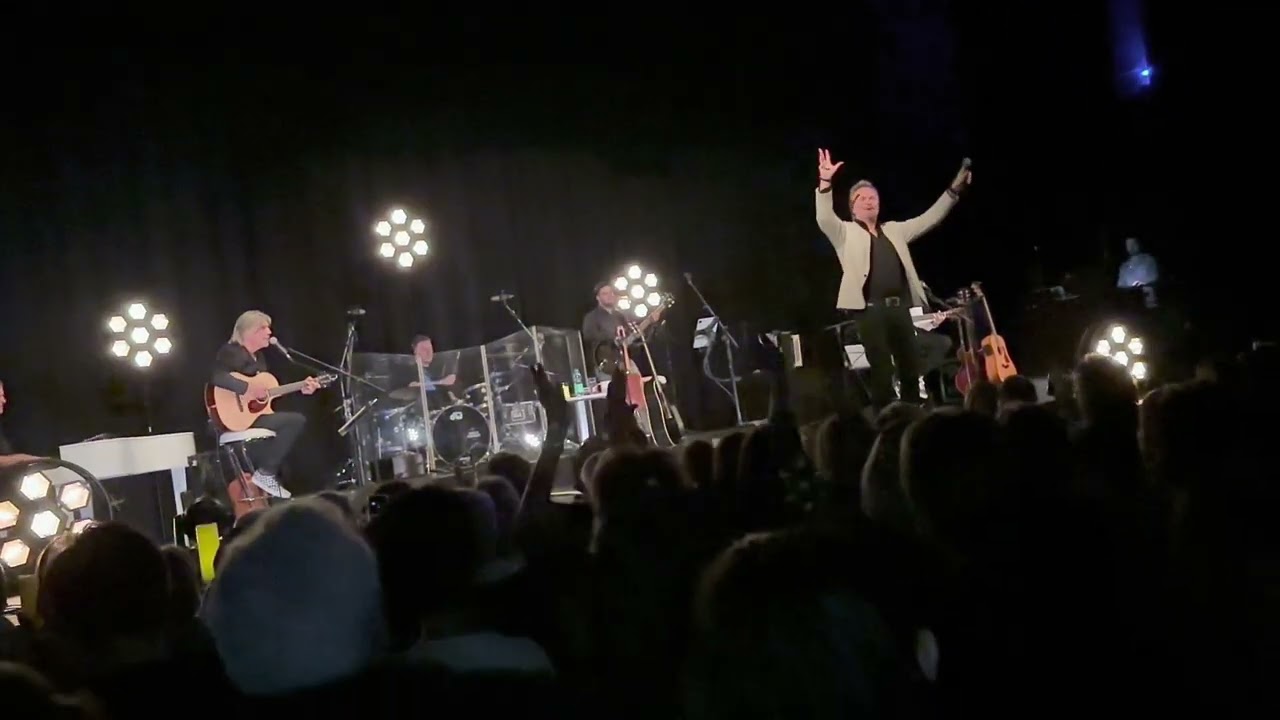 Ich habe Nik P live gesehen in Eisenstadt am 24.11.2022 auf seiner X-Mas Tour ERSTMALS UNPLUGGED