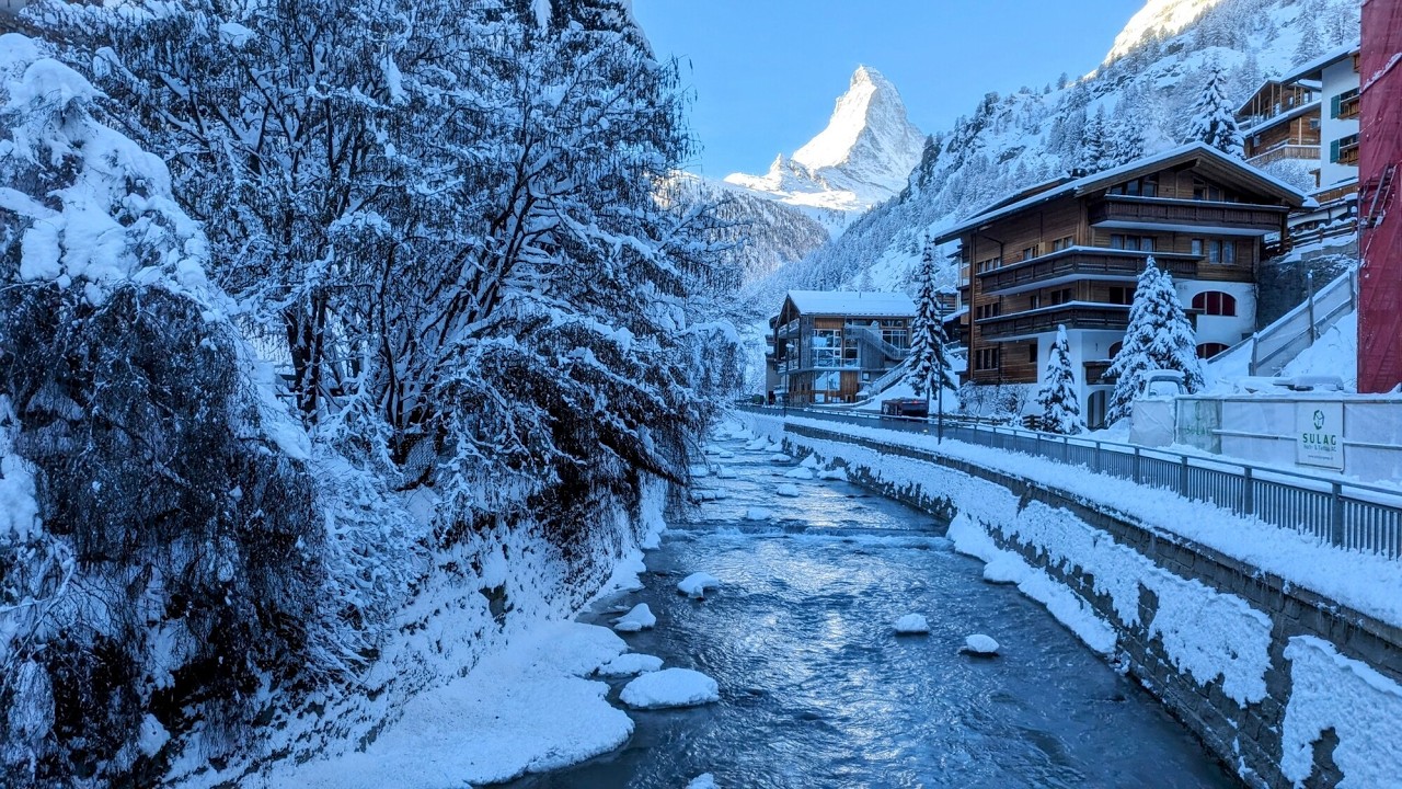 Zermatt: Sunrise Walk 🎿 Before Skiing