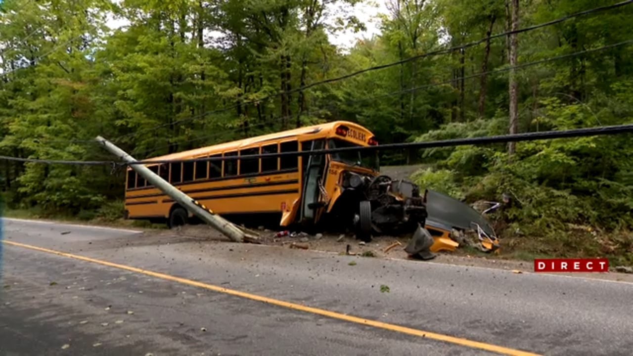 Fossambault-sur-le-Lac: un autobus scolaire fonce dans un poteau - reportage