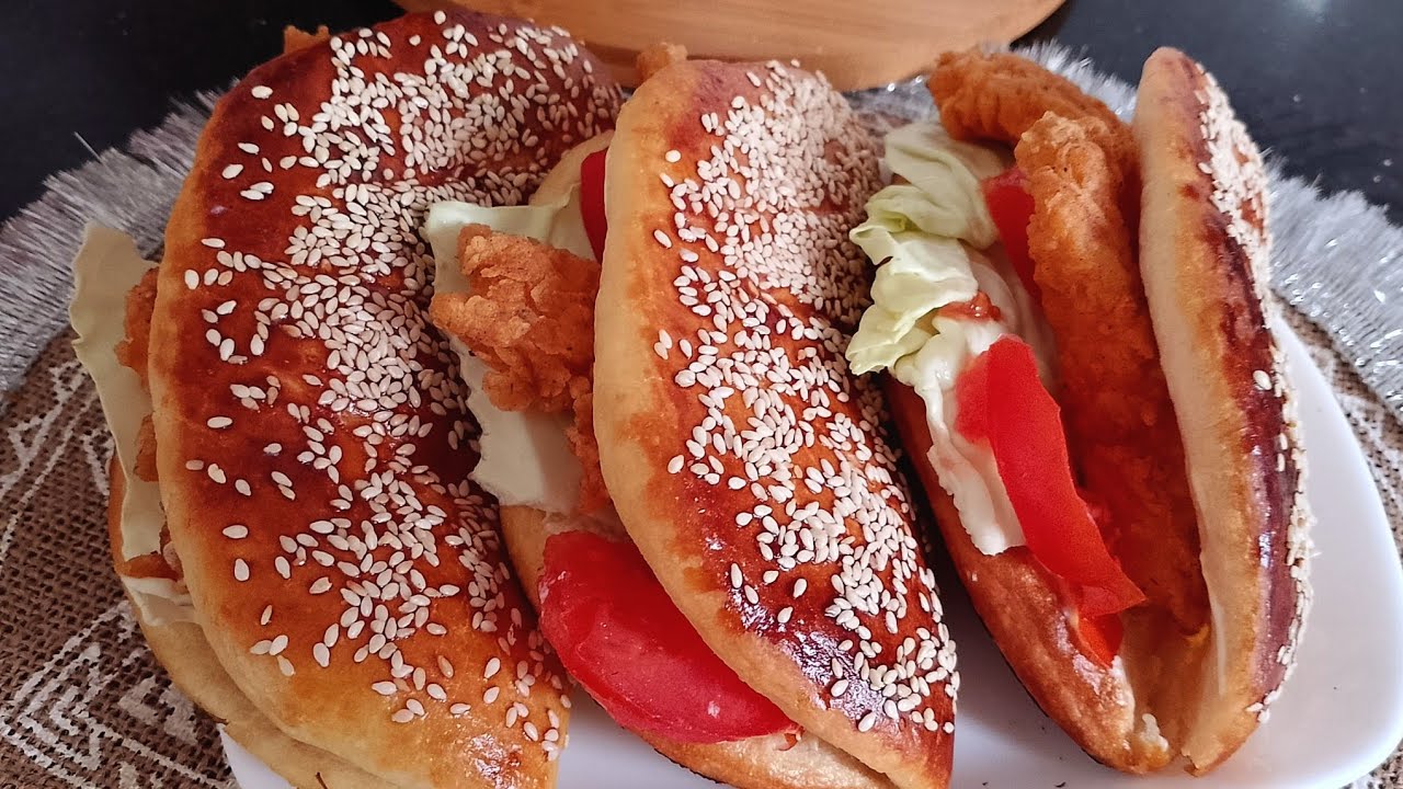 خبز الساندويش بالدجاج كريسبي 🔥وصفة مطاعم crispy chicken sandwich 👌🎀#explore #اكسبلور #دجاج 