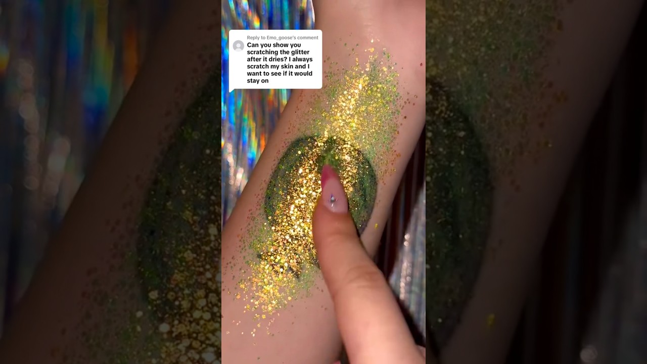 Тест на стойкость блесток (не растекаются) #slayfirecosmetics #glittergel #makeup #swatches