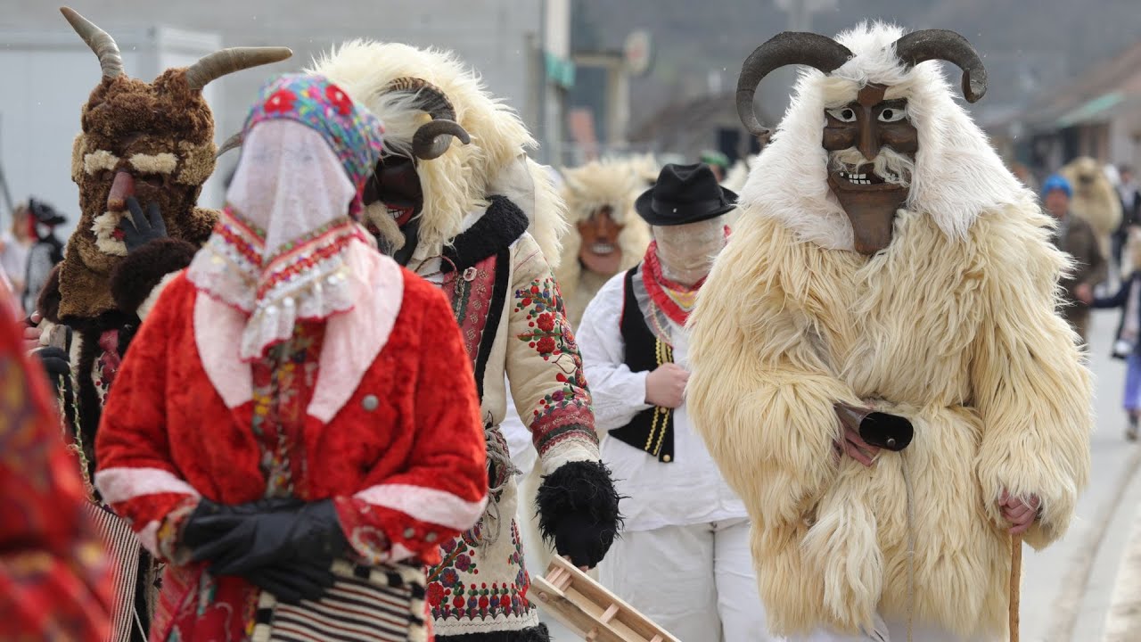 Očuvana stoljetna tradicija: Baranjskim selom Draž prošle su pokladne Baranjske buše!