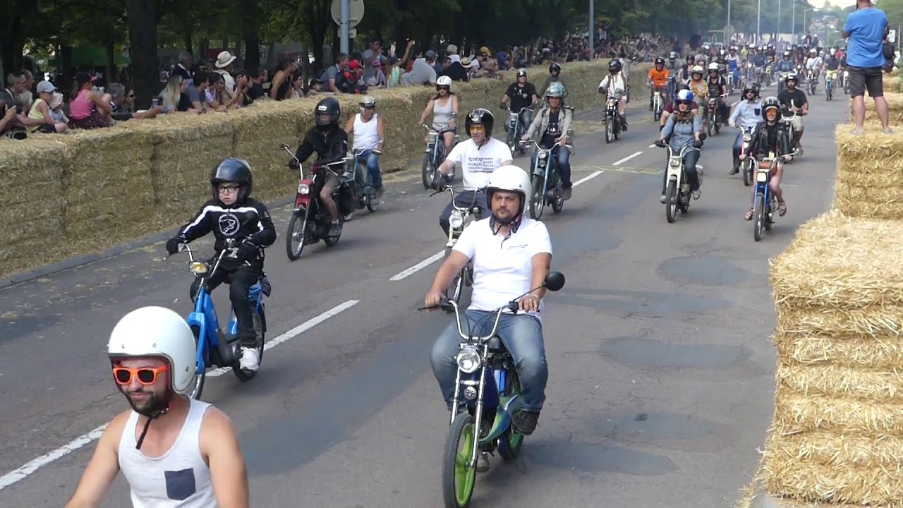Rockabylette Circus 2019 : parade de mobs