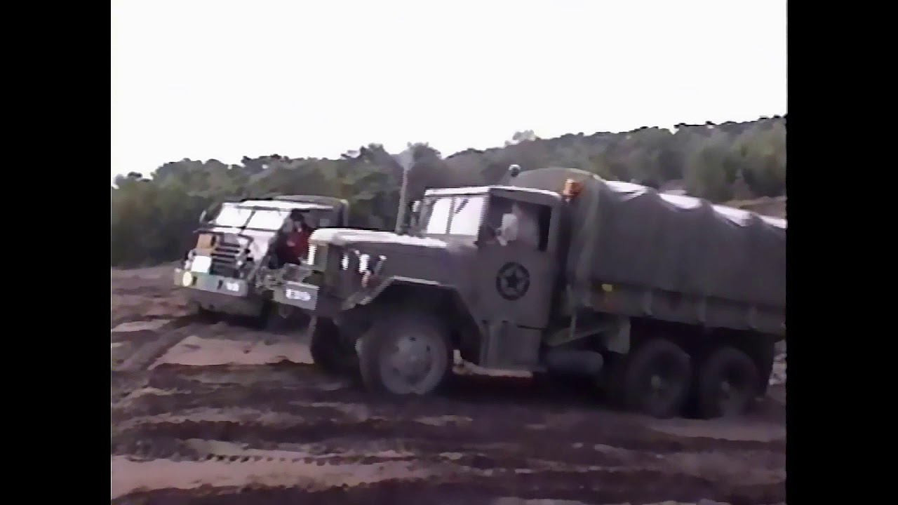 DAF YA 328 en REO op de Oirschotse Heide