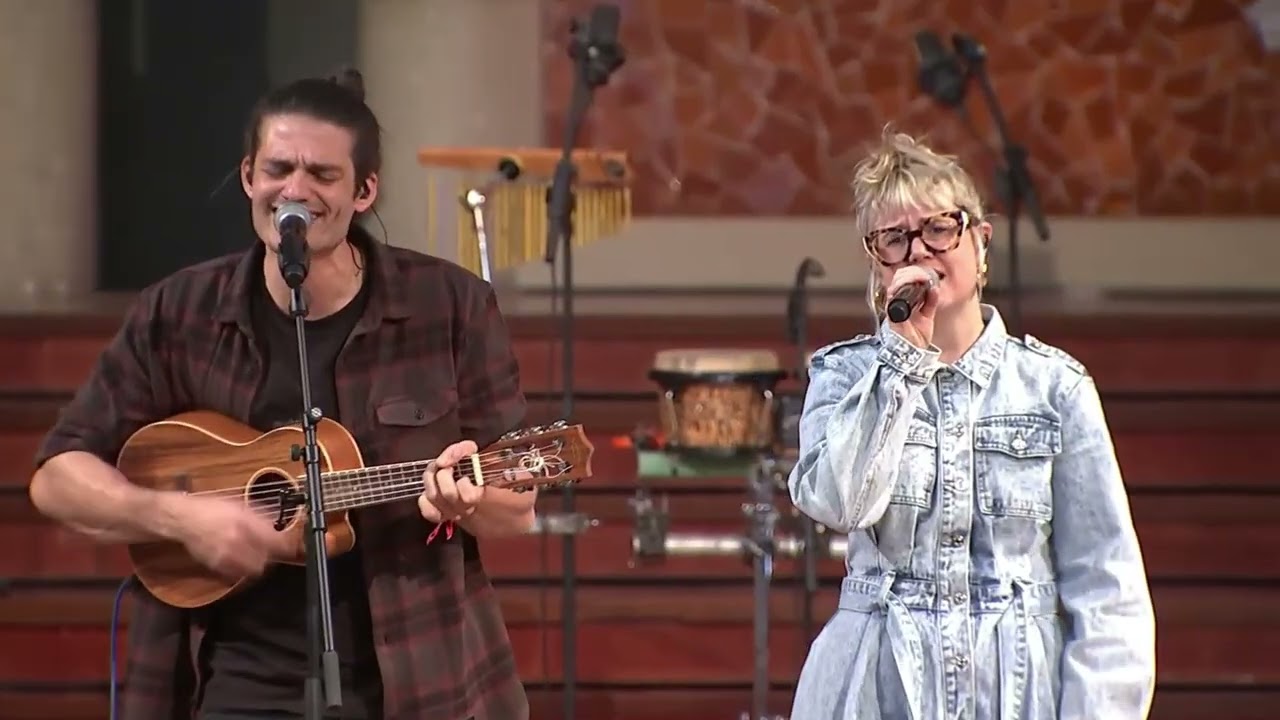 ESTRENA: Els Catarres [TV-PRO] 24.12.24 “GRÀCIES” (Cançó INÈDITA!!) Palau de la Música @LenadorFilms