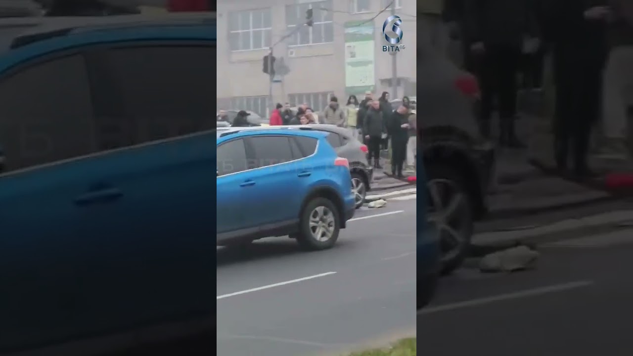 Поліція Вінниці працює на місці ДТП на проспекті Юності