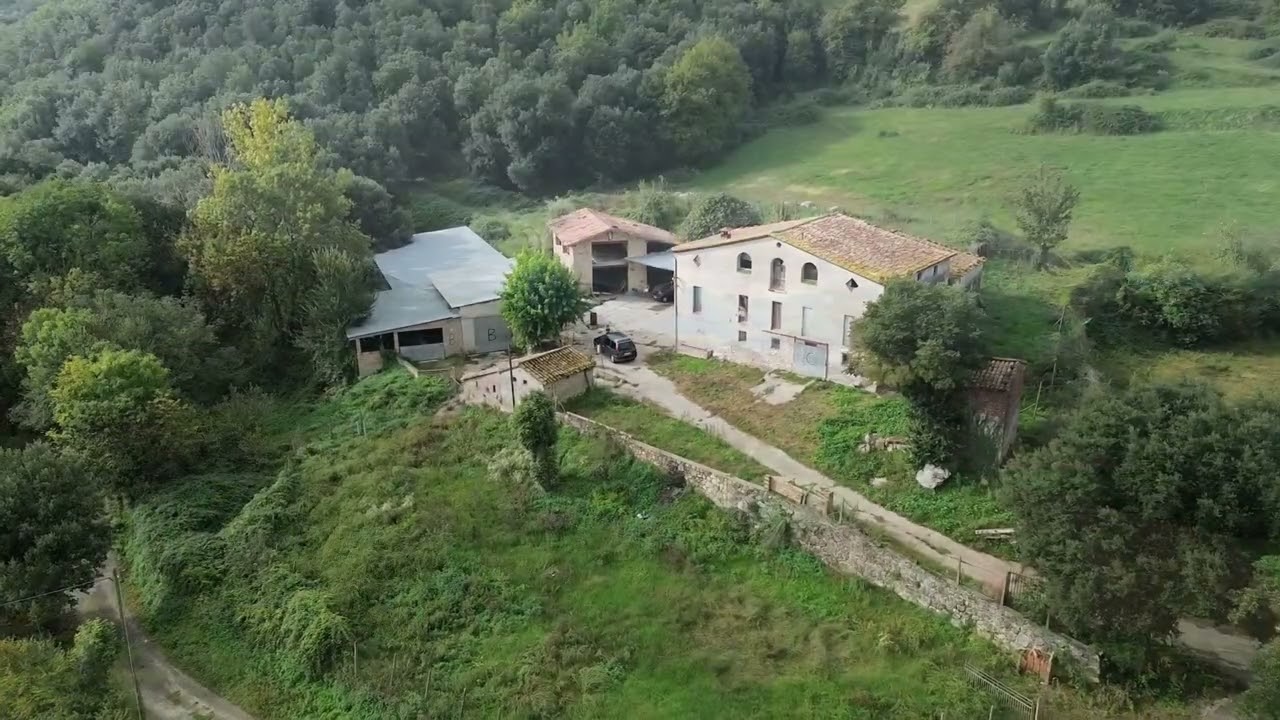 Masia rústica en venda al Parc Natural de la Zona Volcànica de la Garrotxa