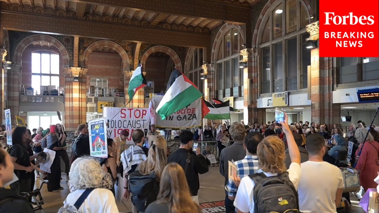 People Hold Pro-Palestinian Rally In Amsterdam's Centraal Station