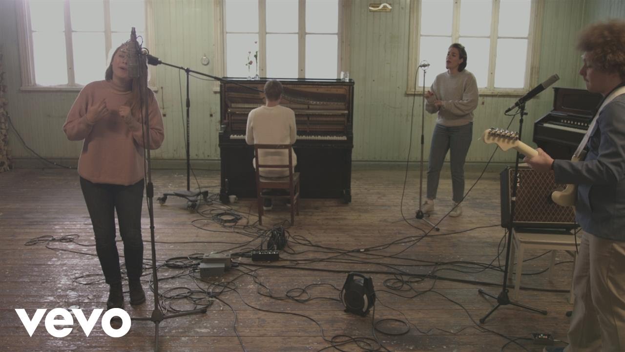 Linnea Henriksson - S&auml;ga mig (Live Version)