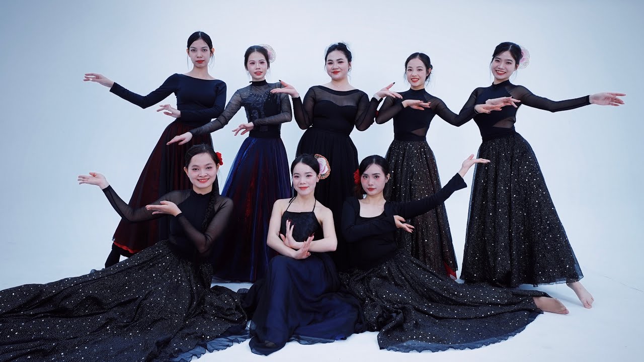 Múa BÁNH TRÔI NƯỚC - Hoàng Thuỳ Linh | Lớp cô Mun 