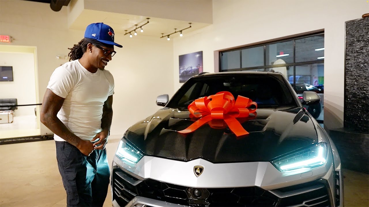 FINALLY GOT A BRAND NEW LAMBORGHINI URUS