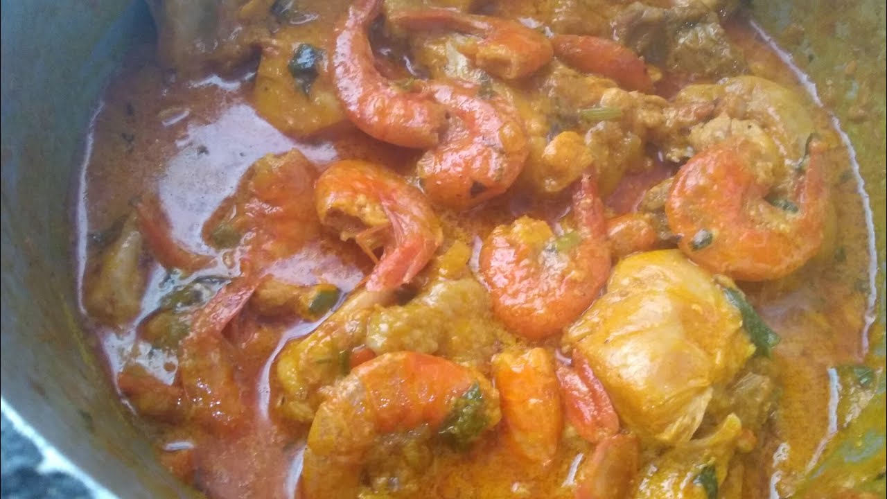 xinxim de galinha + feijão fradinho comida baiana vídeo l.