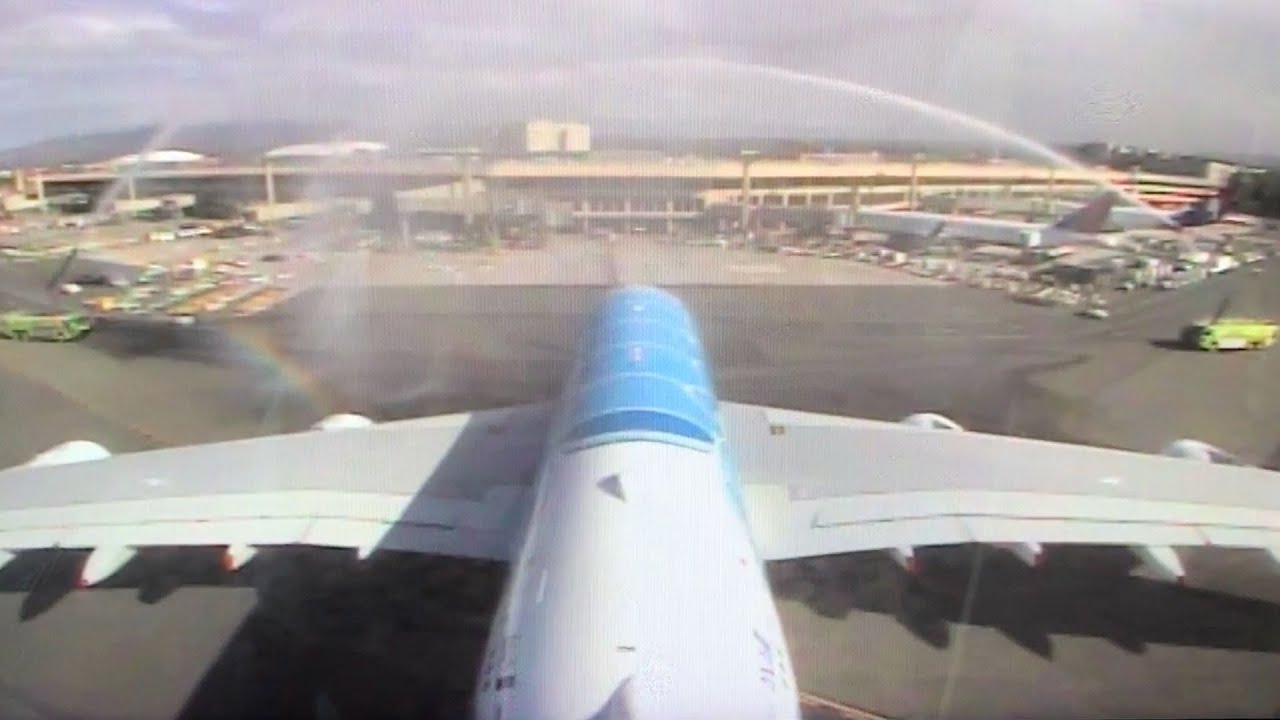 ANA A380初便 ホノルル着陸と到着
