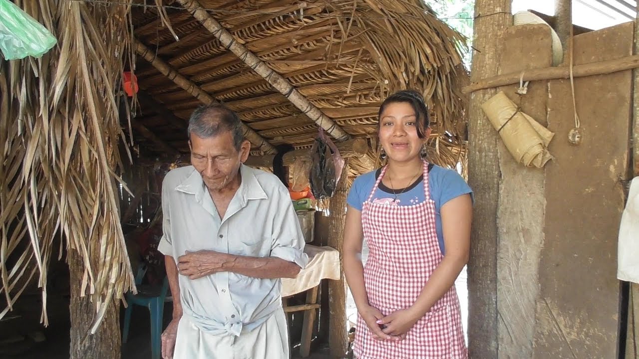 Tour Por La Casa De Alejandra; Su Abuelito Perdio La Vista Pero No la Hospitalidad, Almuerzo pt 1