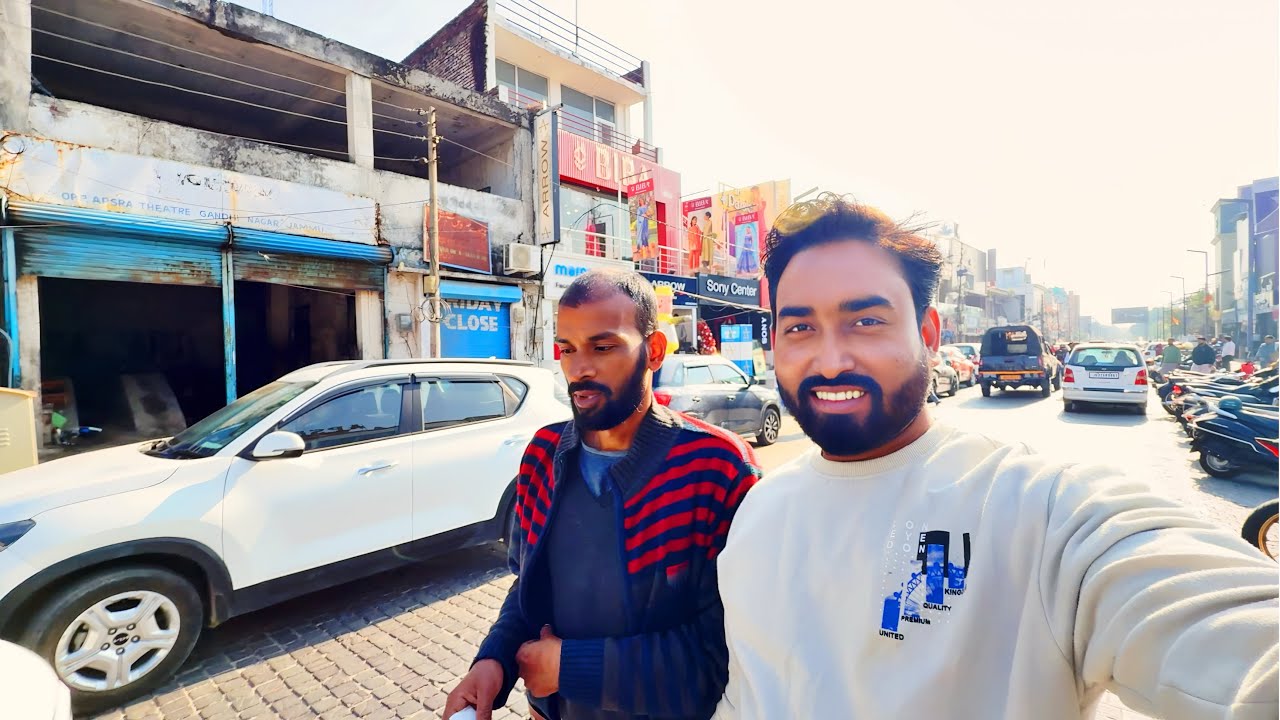 Market Ghumne Aaye 🤔