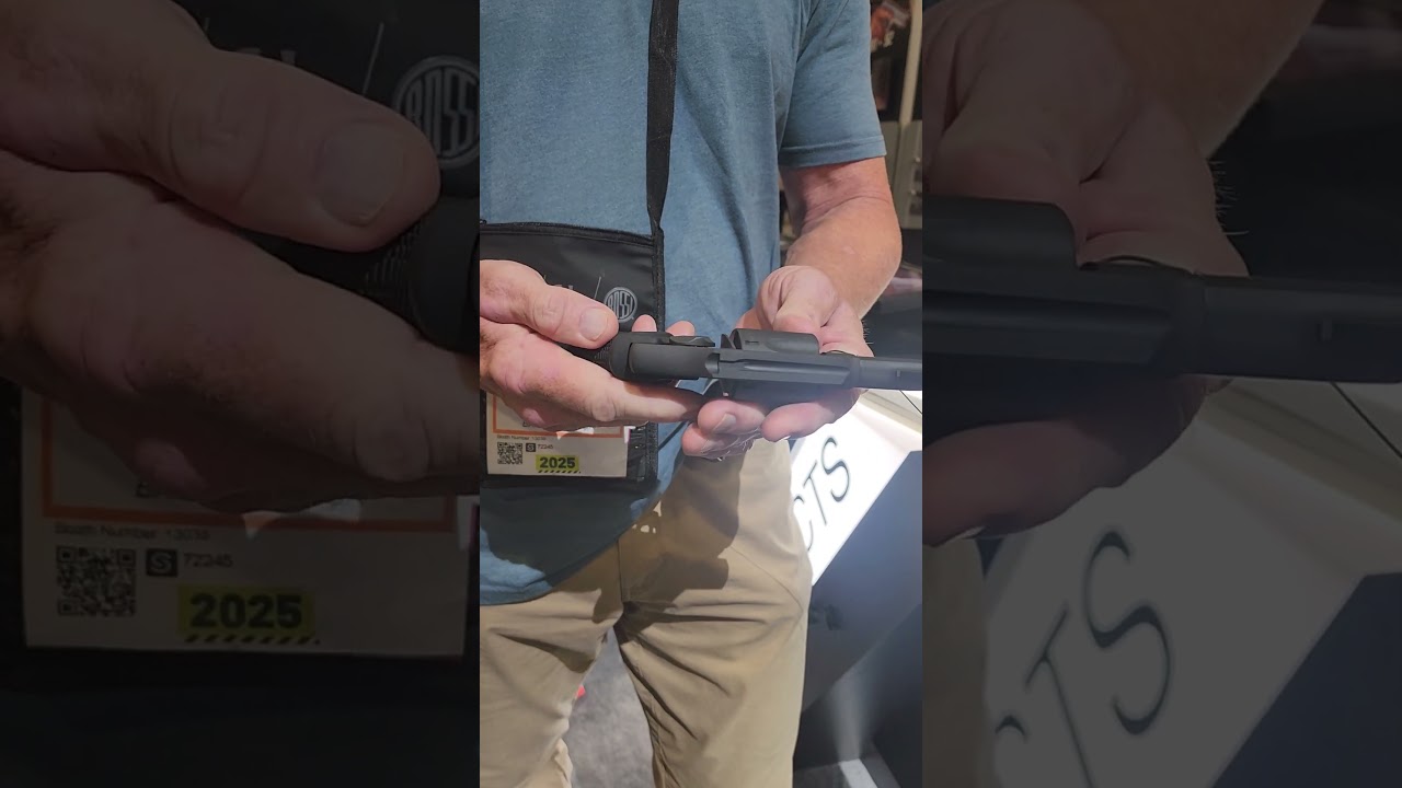 Matt Little with Taurus introducing their new 850 revolver...... @taurusfirearms @gunsandcorn